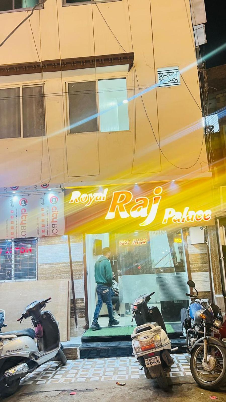 Royal Raj Palace Ujjain Dış mekan fotoğraf